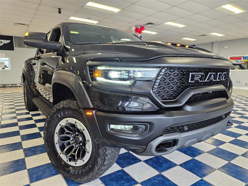 Vehicle image 28 of 29