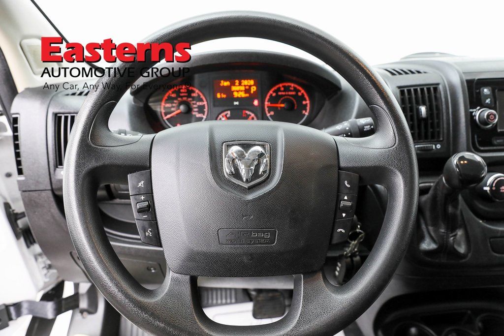 Vehicle image 39 of 60
