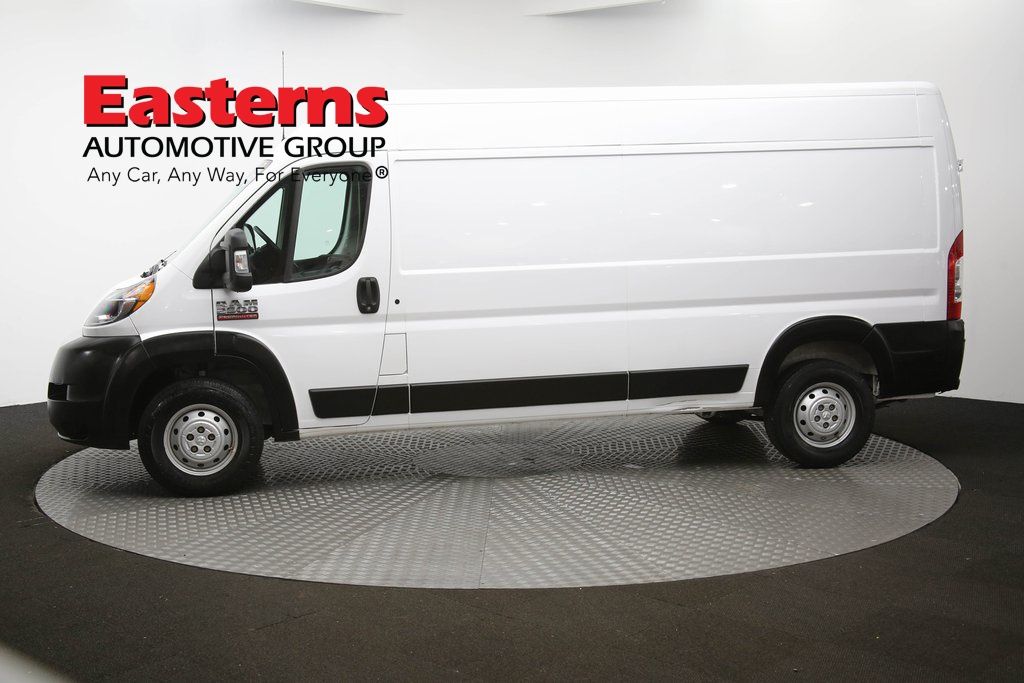 Vehicle image 30 of 60