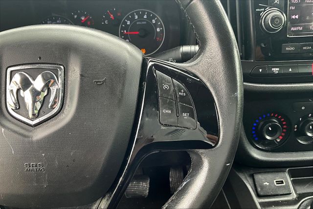 Vehicle image 19 of 33