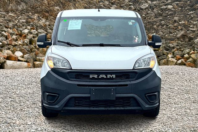 Vehicle image 2 of 33