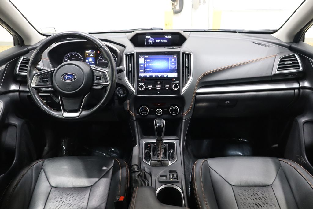 Vehicle image 23 of 38