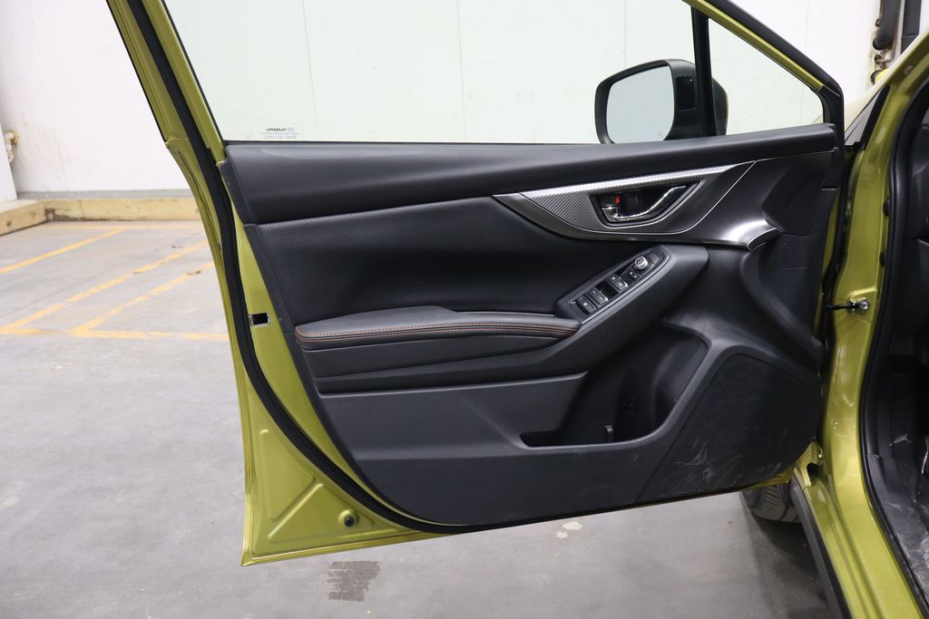Vehicle image 13 of 38