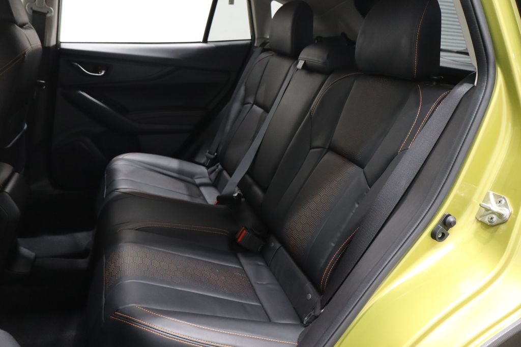 Vehicle image 10 of 38