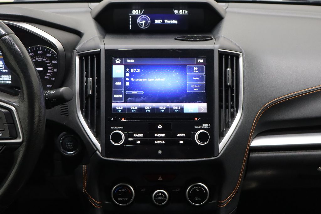 Vehicle image 24 of 38