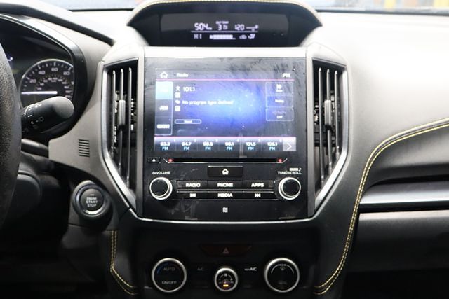 Vehicle image 20 of 40