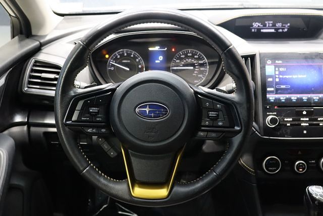 Vehicle image 36 of 40