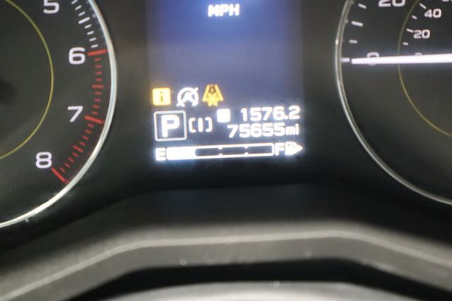 Vehicle image 17 of 40