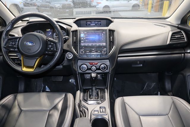 Vehicle image 15 of 40