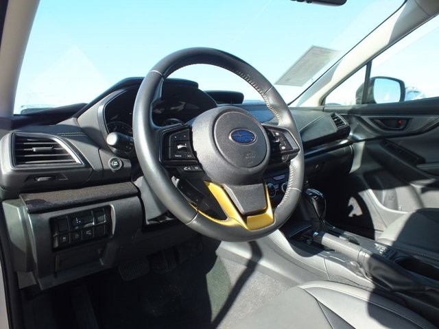 Vehicle image 9 of 18