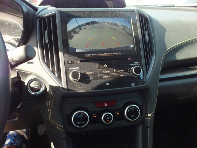 Vehicle image 13 of 18