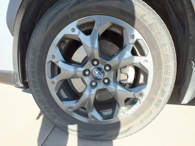 Vehicle image 8 of 18