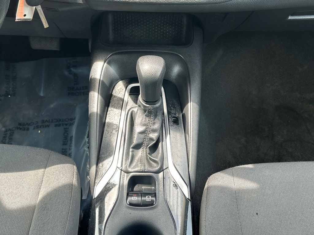 Vehicle image 26 of 34