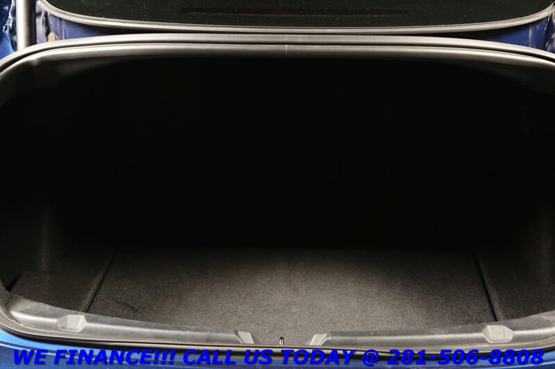 Vehicle image 5 of 22