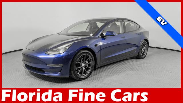 2021 Tesla Model 3 Long Range Image 2 of 32