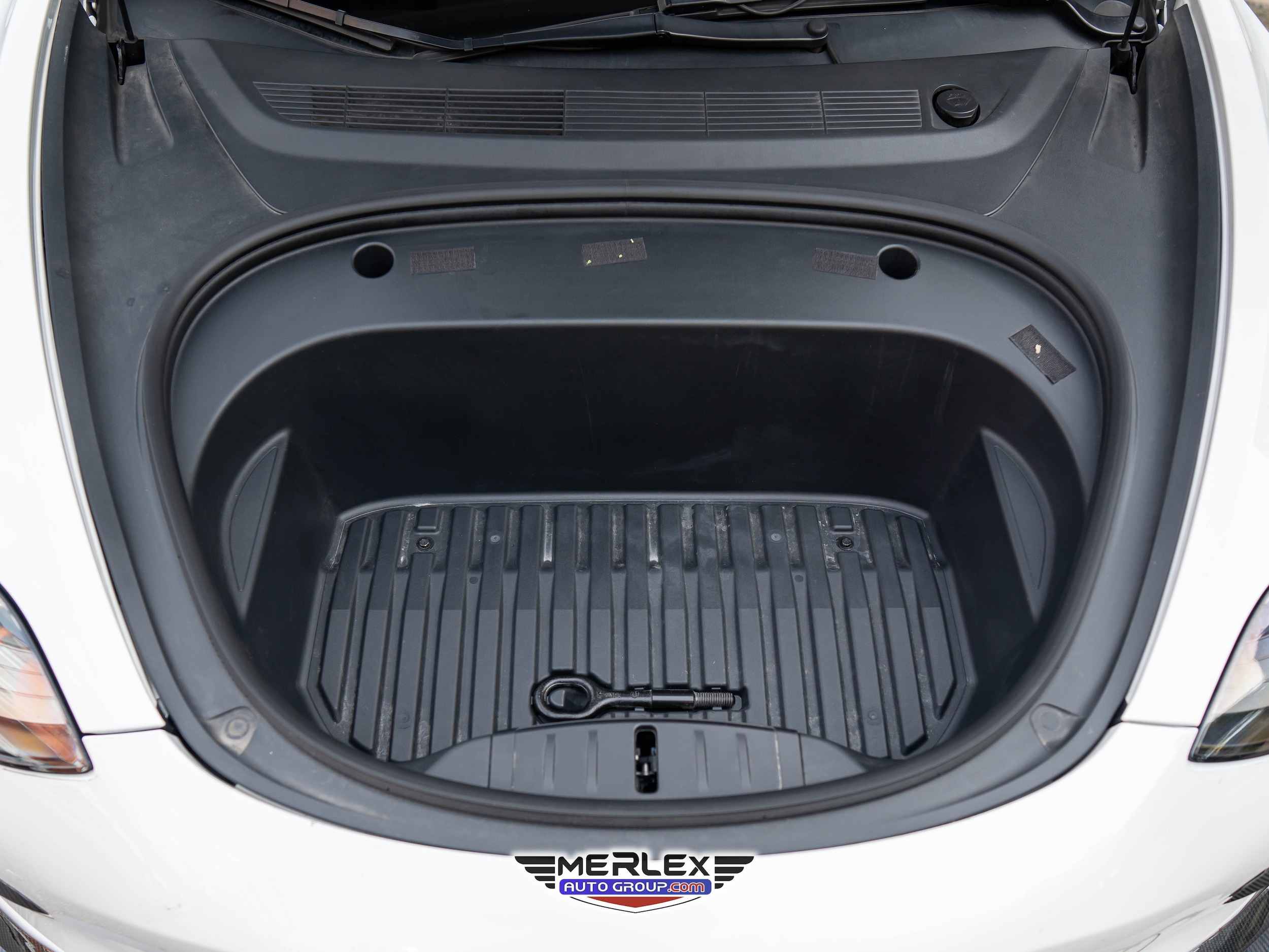 Vehicle image 13 of 49