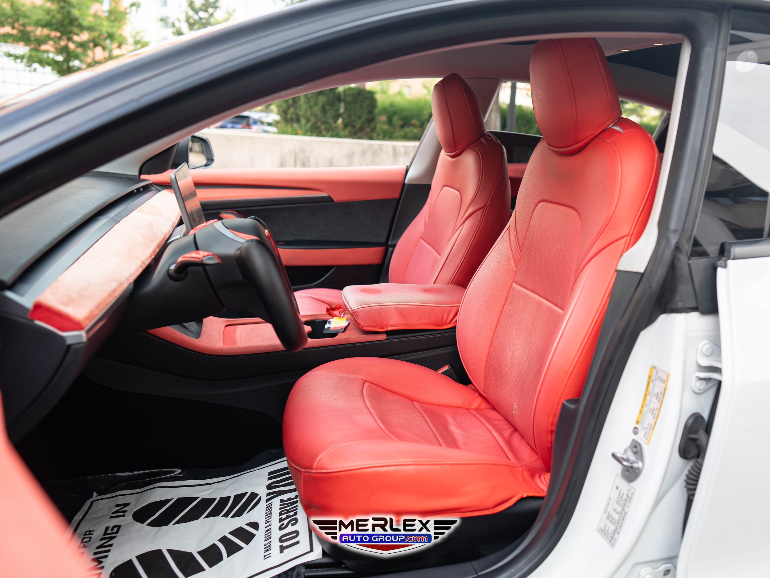 Vehicle image 16 of 49