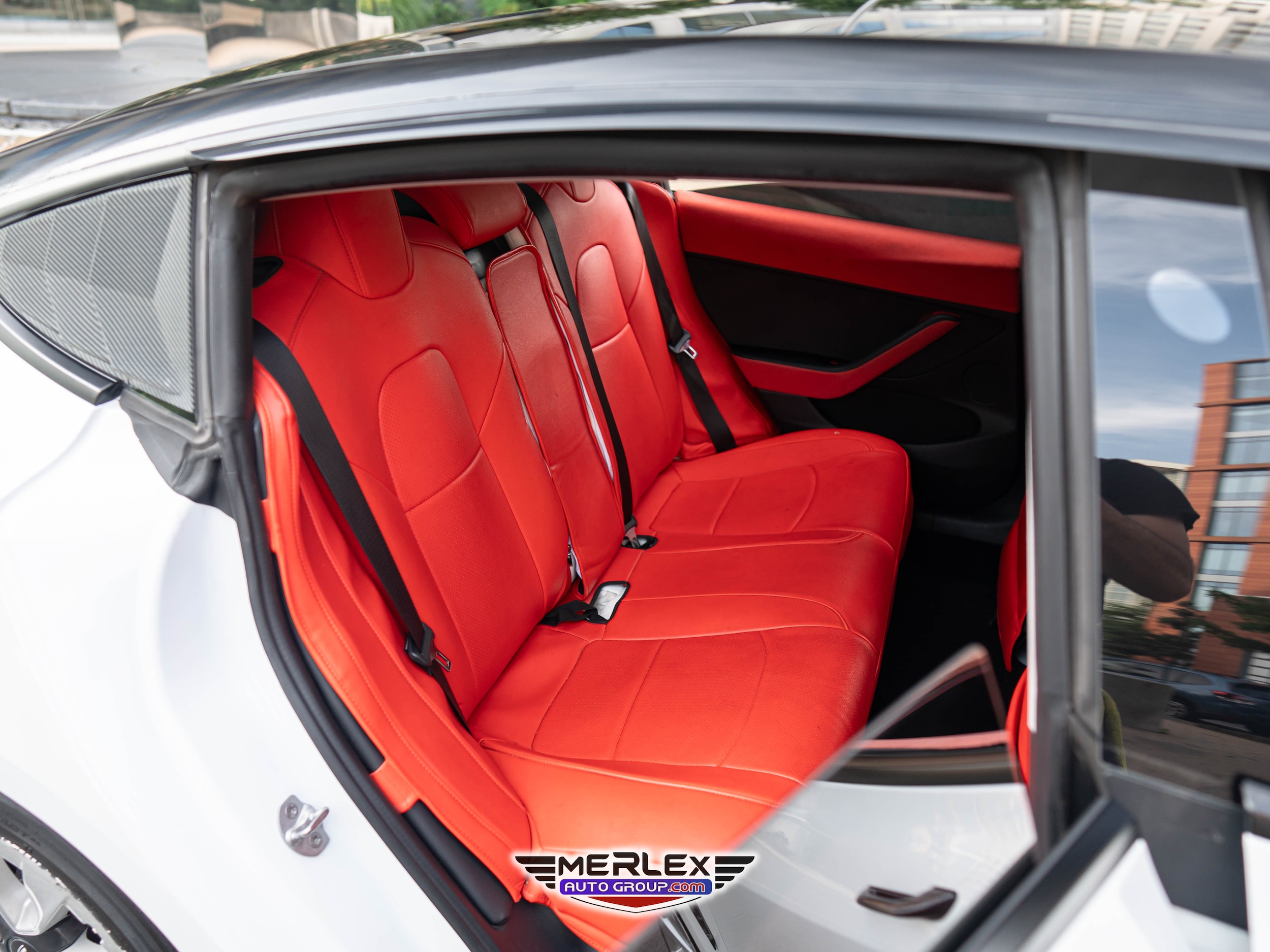 Vehicle image 36 of 49