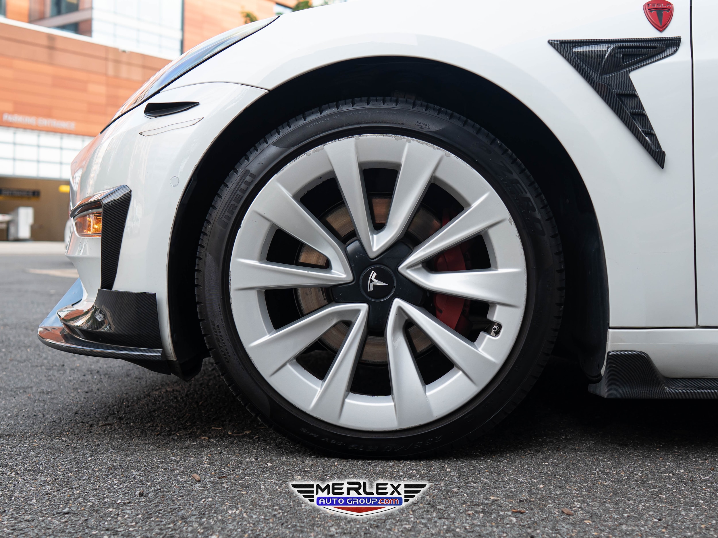 Vehicle image 11 of 49