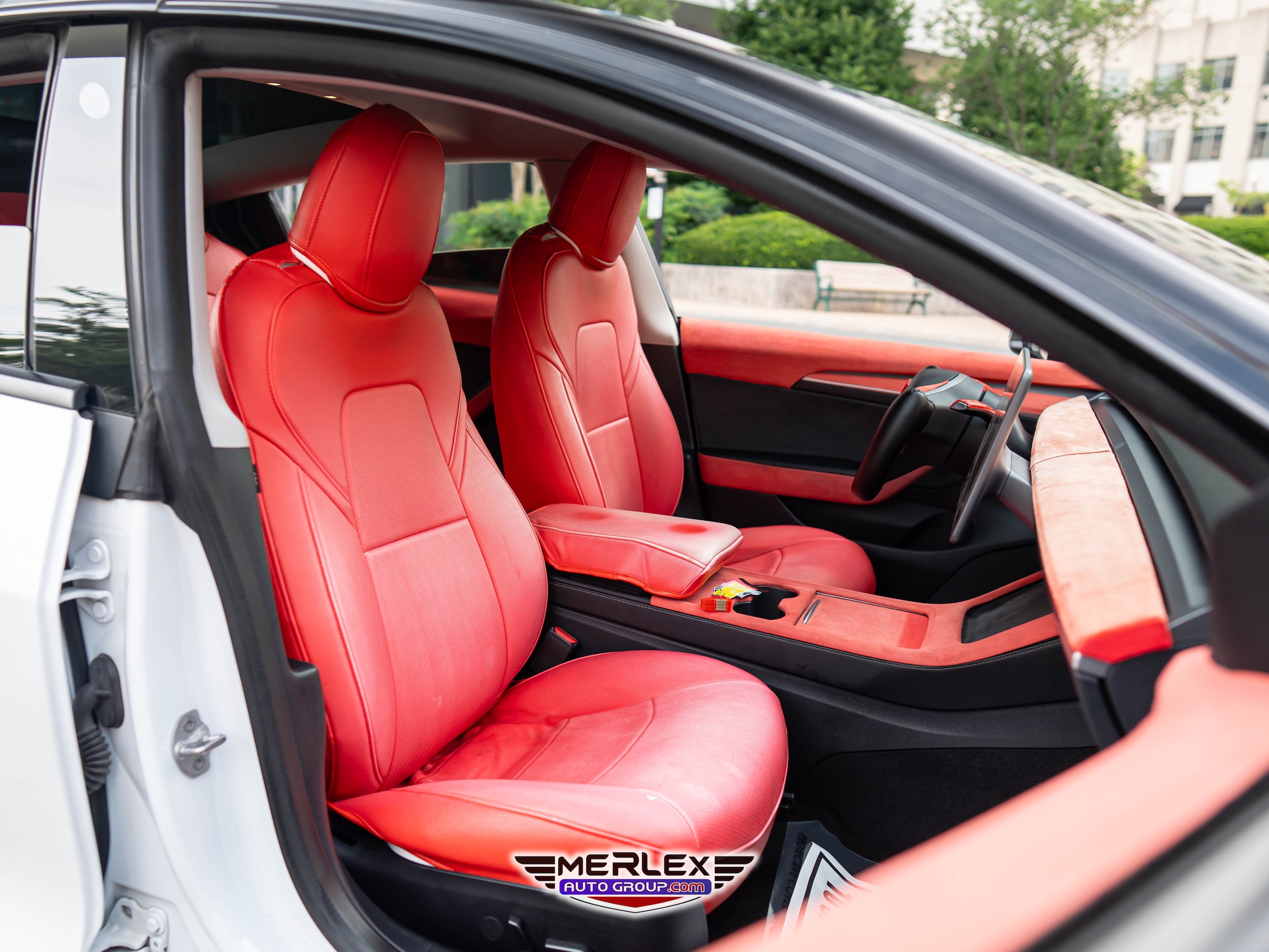 Vehicle image 14 of 49