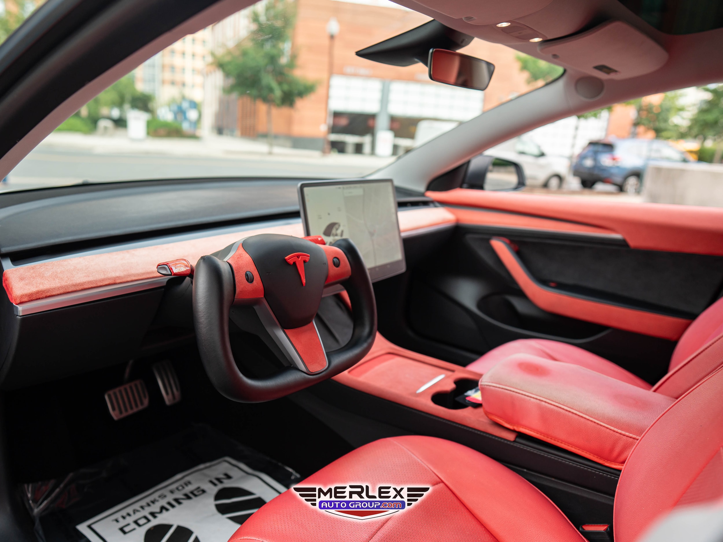 Vehicle image 19 of 49