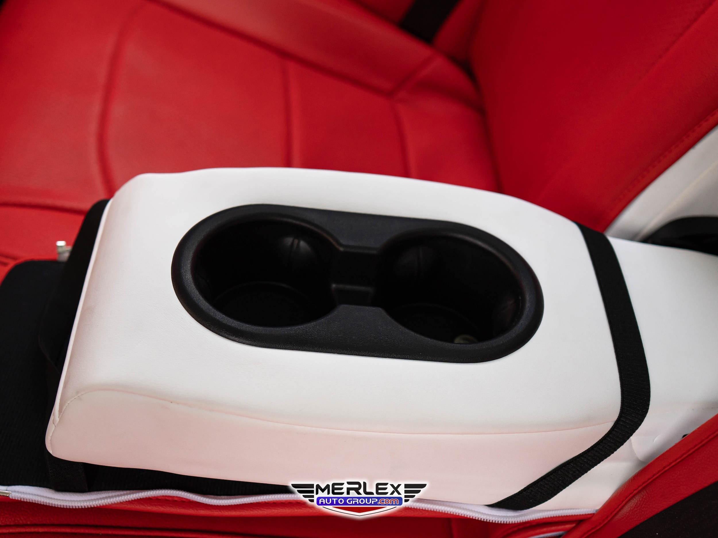 Vehicle image 28 of 49