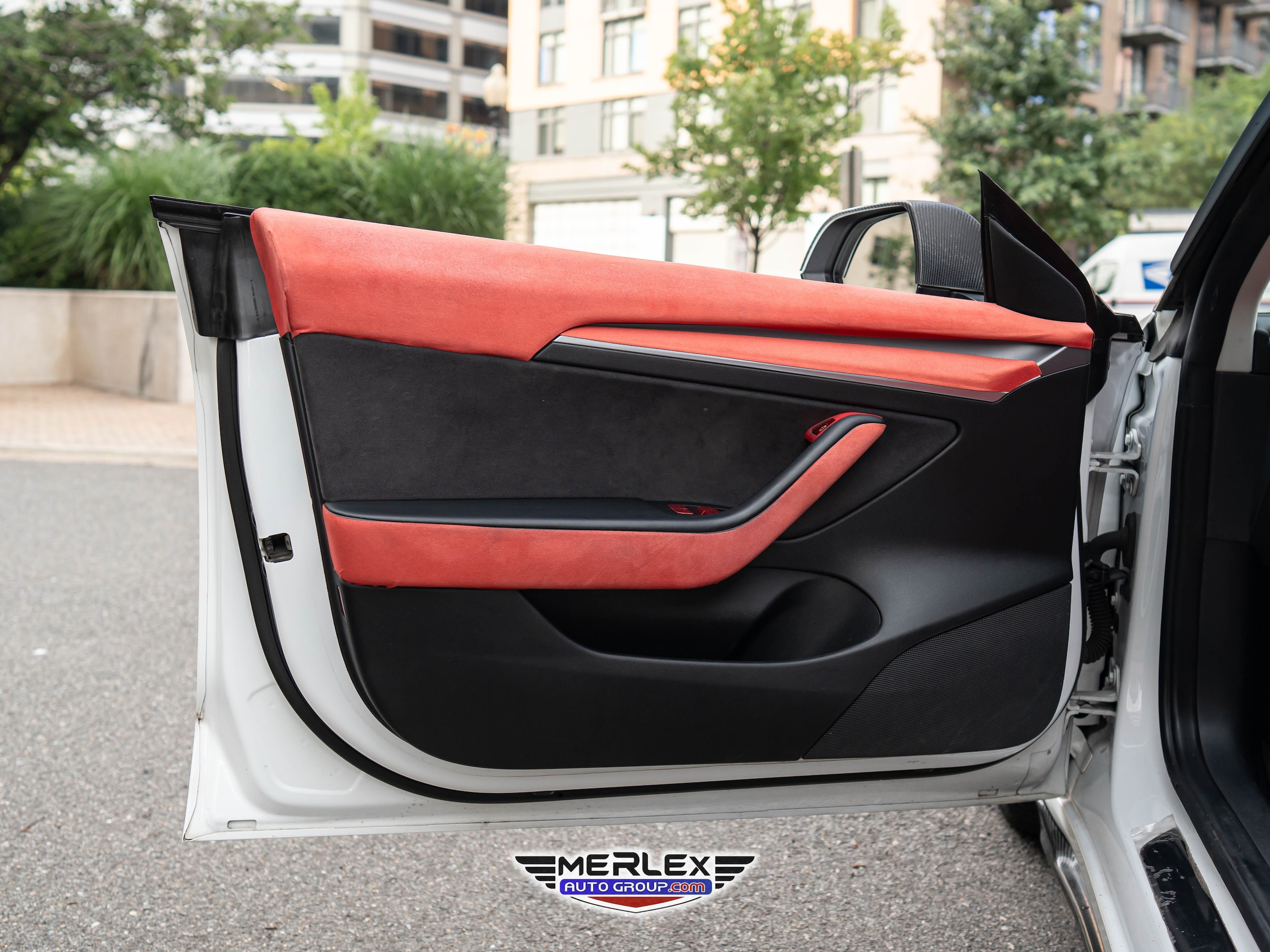 Vehicle image 26 of 49