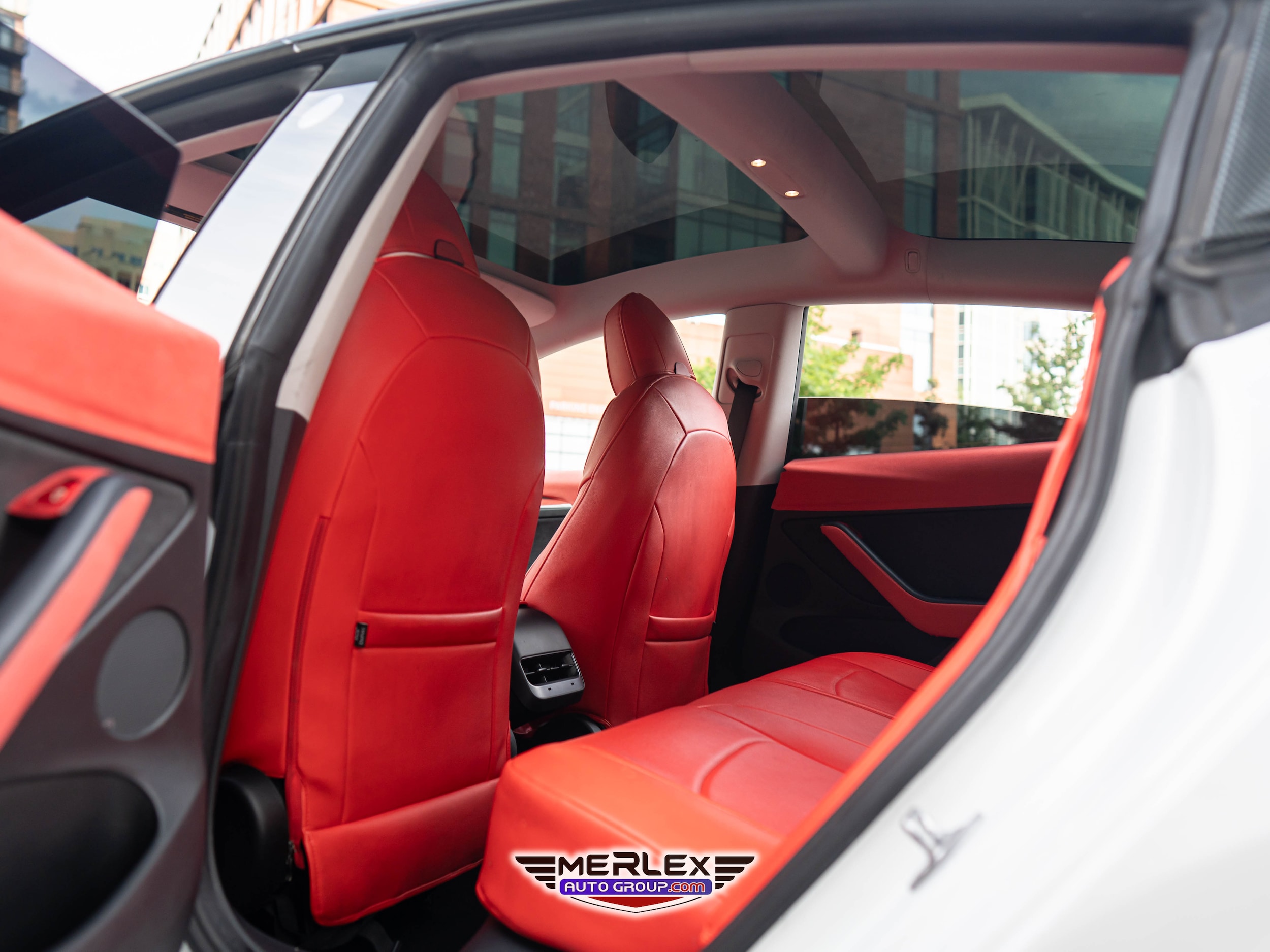 Vehicle image 17 of 49