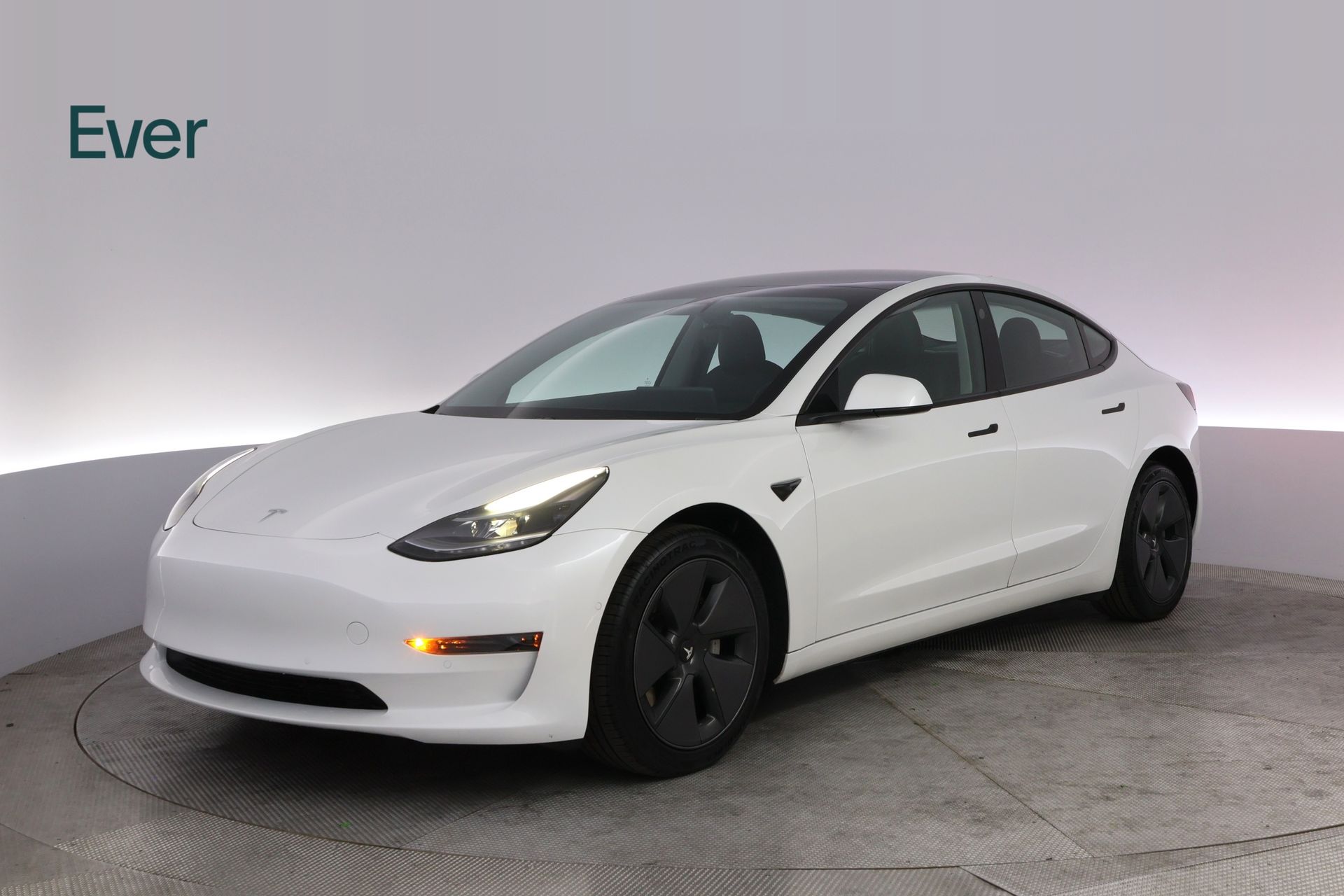 2021 Tesla Model 3 Standard Range Plus Image 1 of 30
