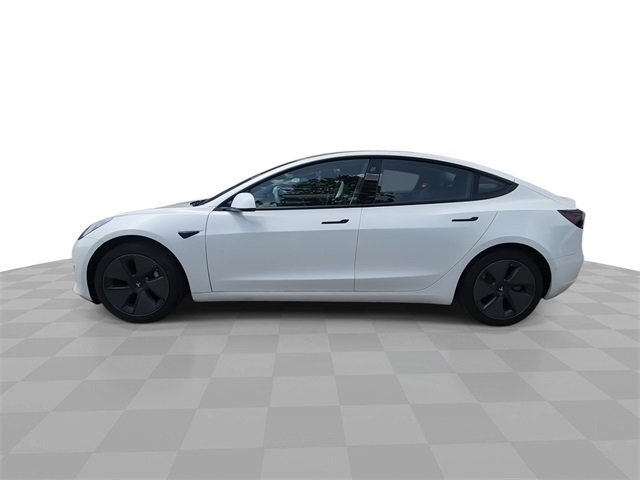 Vehicle image 9 of 33