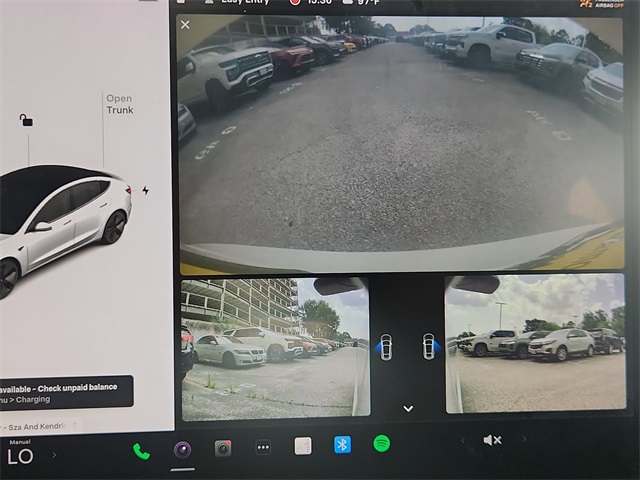 Vehicle image 23 of 33