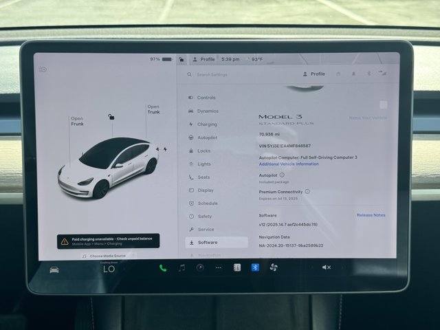 Vehicle image 19 of 23