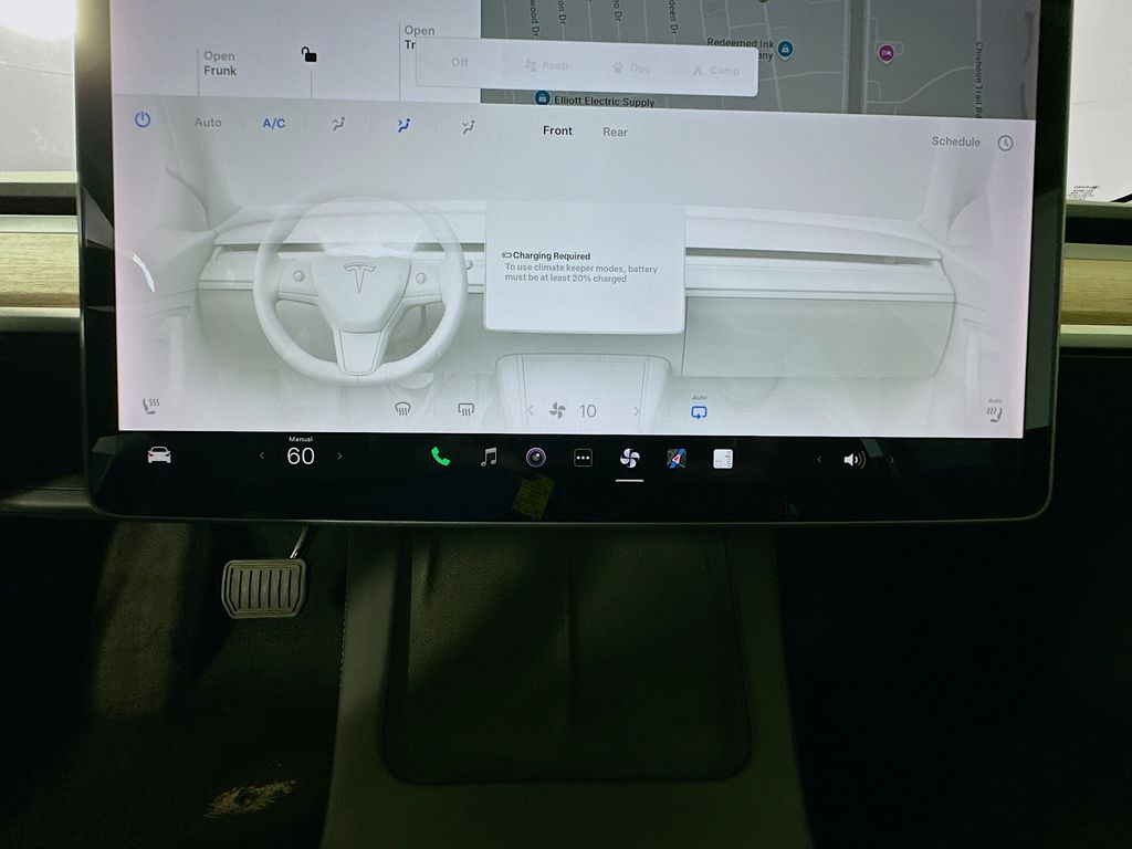 Vehicle image 26 of 33