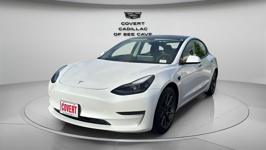 Vehicle image 2 of 34