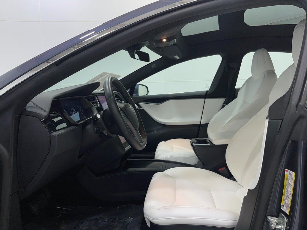Vehicle image 14 of 37