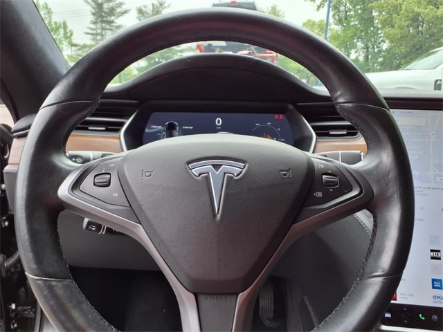 Vehicle image 20 of 21