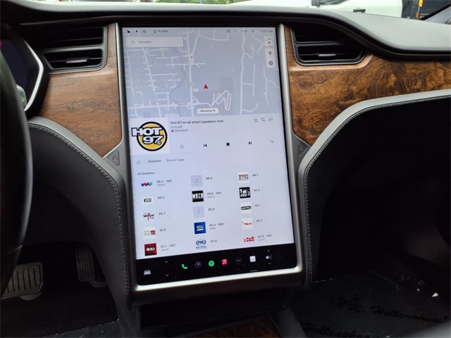 Vehicle image 18 of 21
