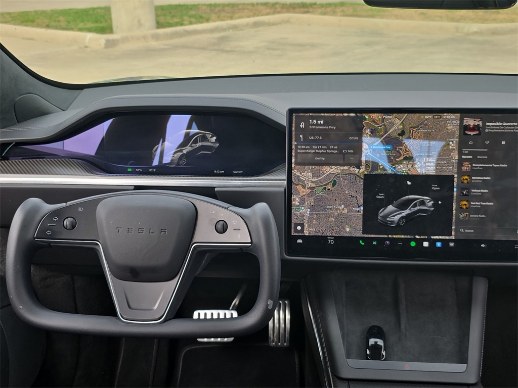 Vehicle image 12 of 33