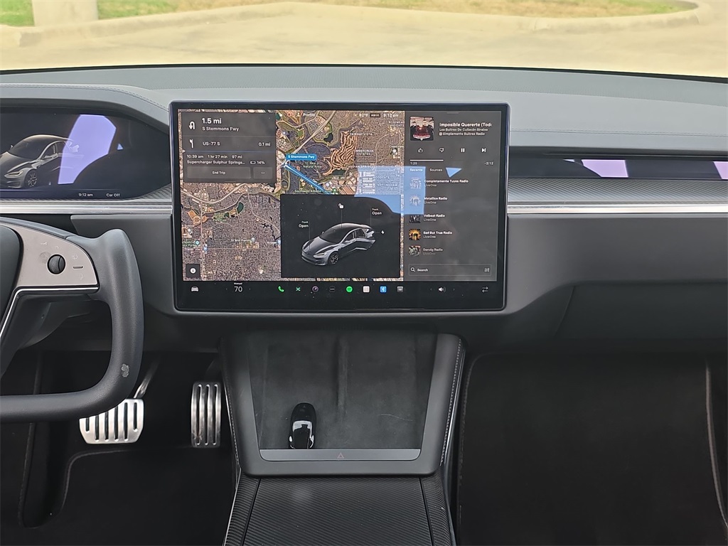 Vehicle image 13 of 33