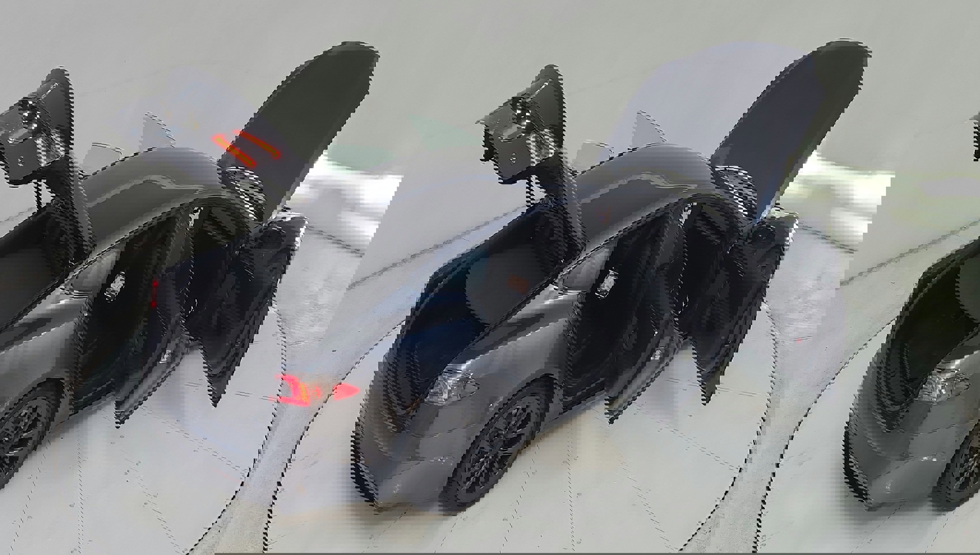 Vehicle image 32 of 34