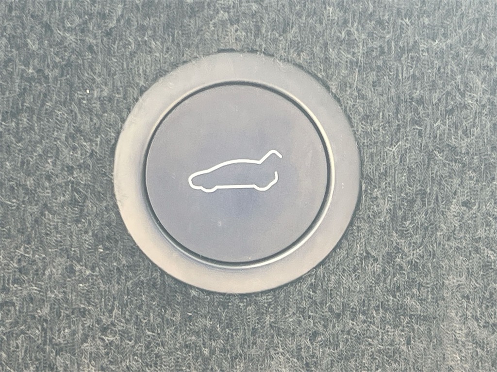 Vehicle image 29 of 35