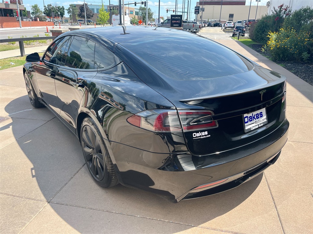 Vehicle image 5 of 35