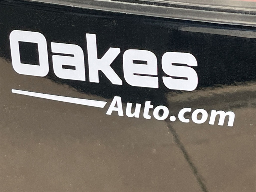 Vehicle image 20 of 35