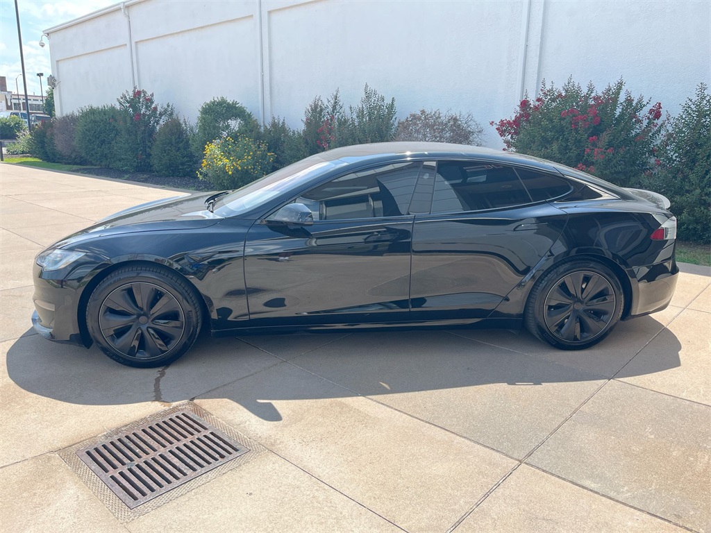 Vehicle image 6 of 35