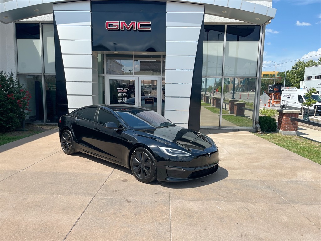 Vehicle image 2 of 35