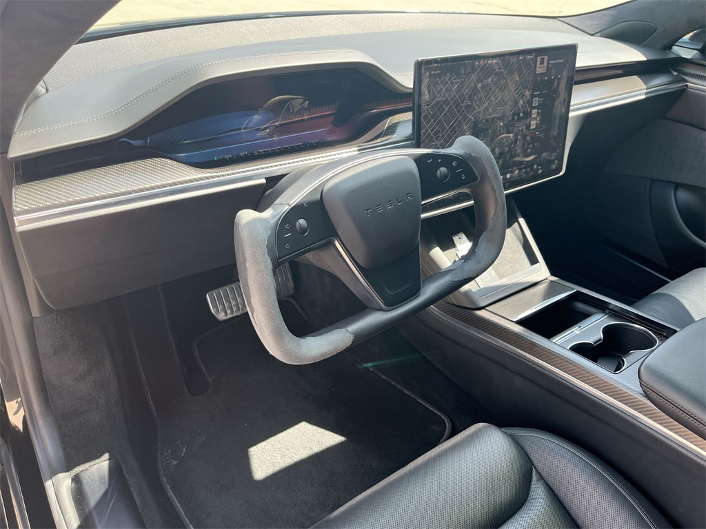 Vehicle image 18 of 35