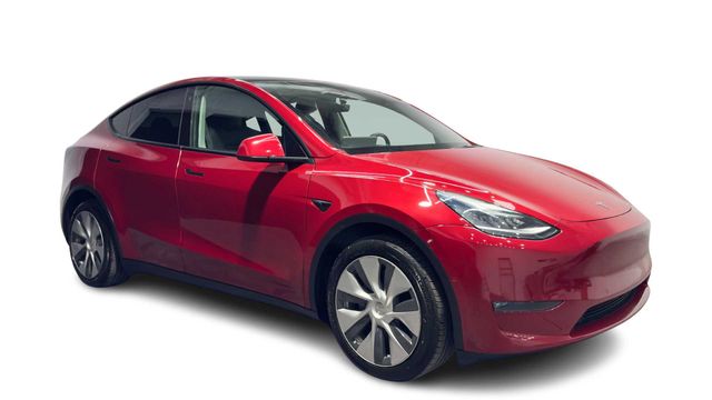 2021 Tesla Model Y Long Range Image 3 of 34