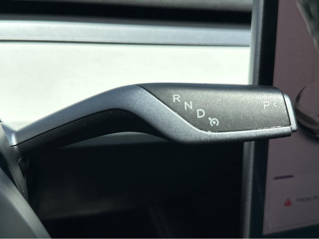 Vehicle image 29 of 42
