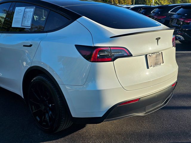 2021 Tesla Model Y Long Range Image 8 of 38