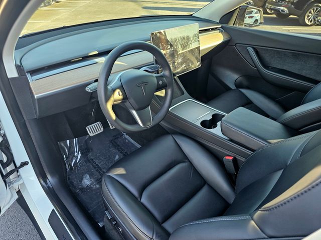 2021 Tesla Model Y Long Range Image 36 of 38